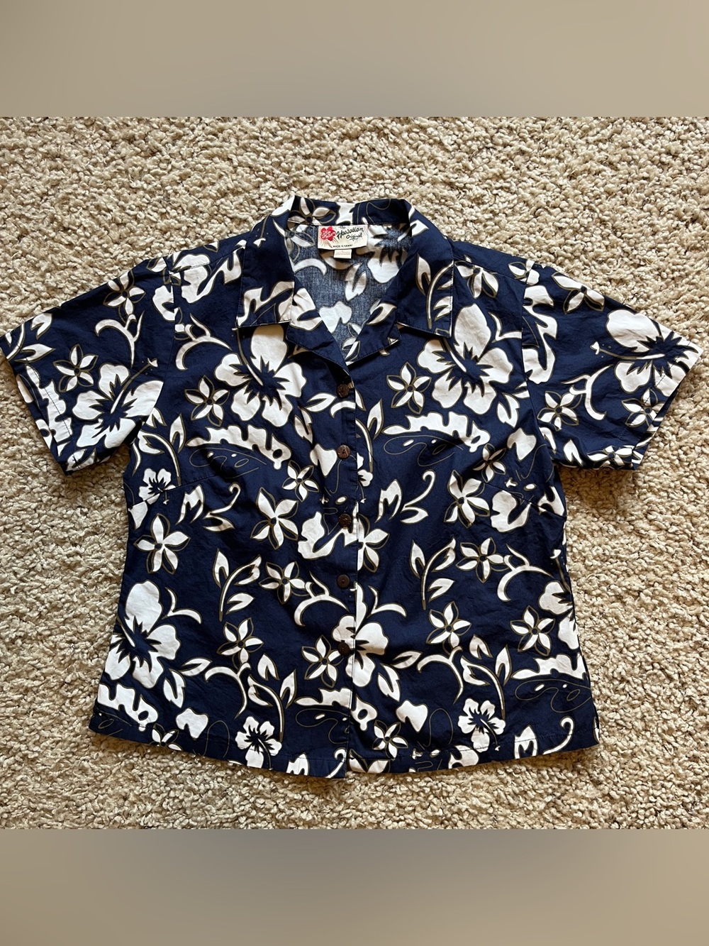 Hilo Hattie Floral Hawaiian Button-Up Blouse